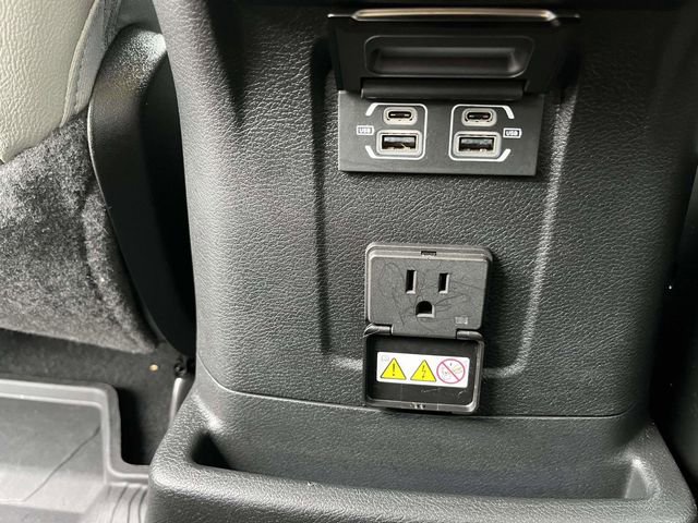 Used 2021 Jeep Wrangler Unlimited Sahara image 9