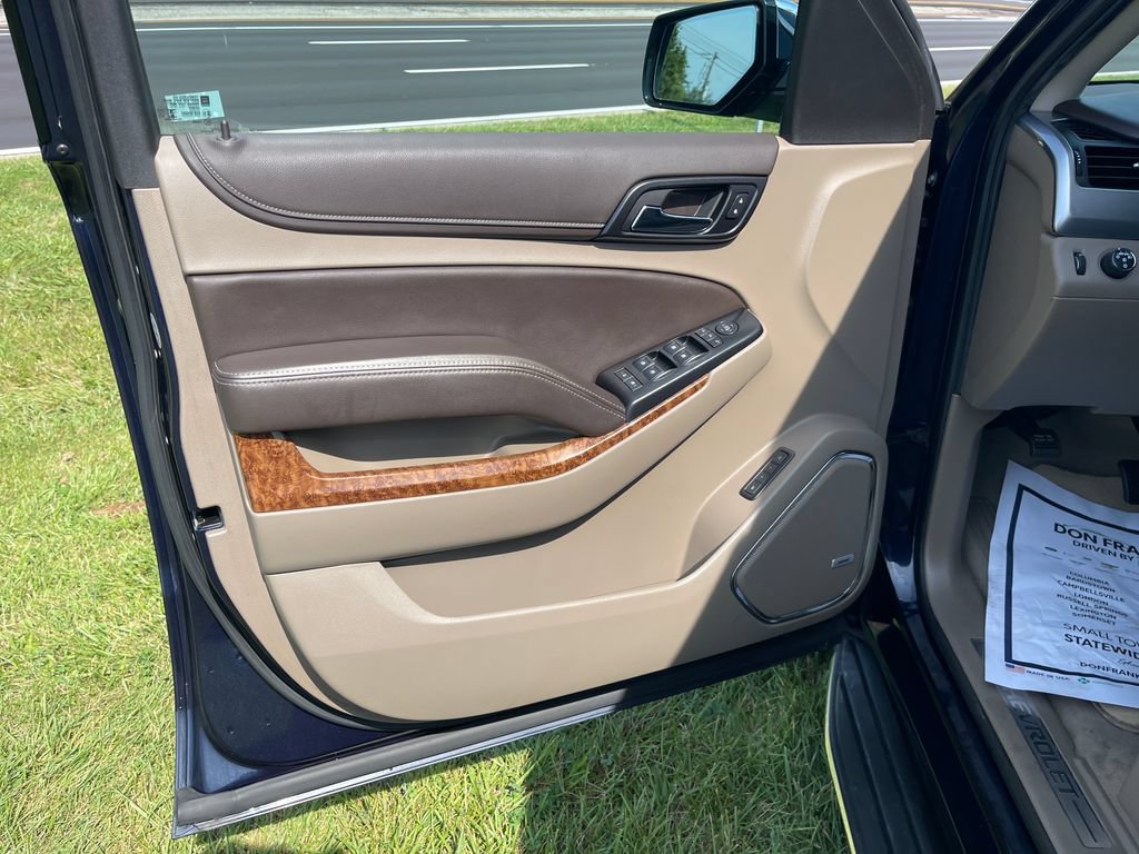 Used 2020 Chevrolet Tahoe Premier AWD/4WD image 12