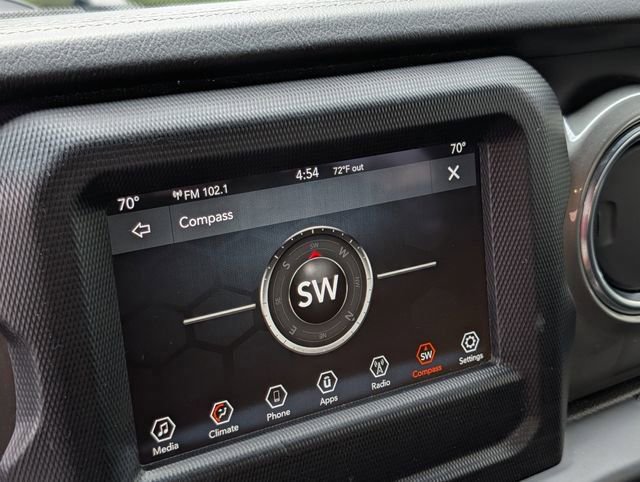 Used 2019 Jeep Wrangler Unlimited Sahara AWD/4WD image 22