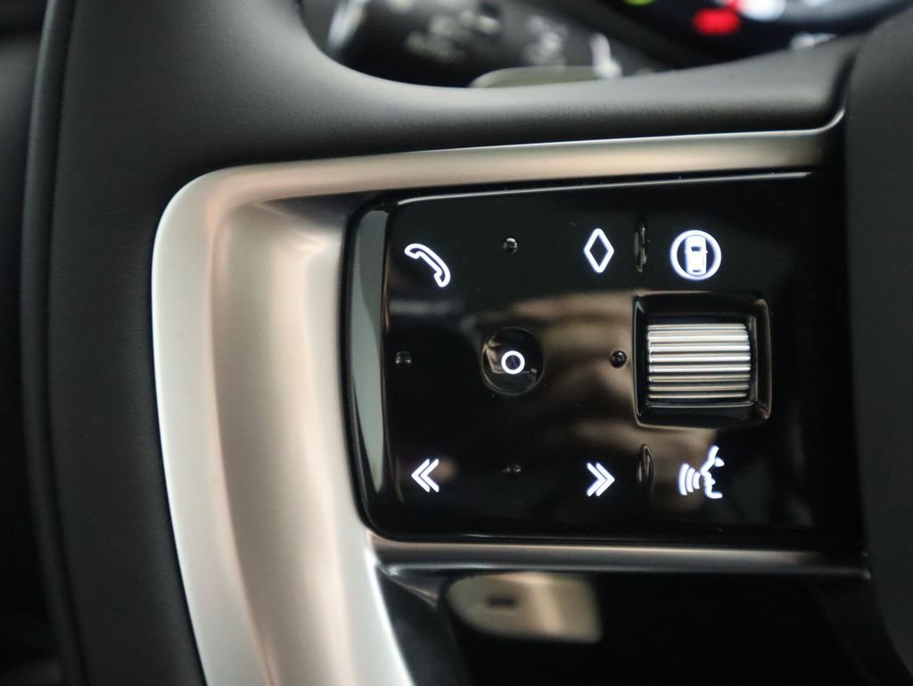 New 2026 Land Rover Range Rover SE image 11