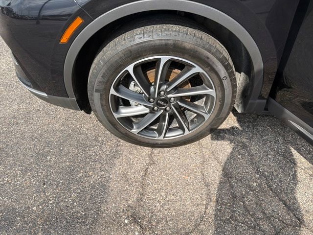 Used 2023 Lincoln Corsair Standard w/ Equipment Group 101A image 32