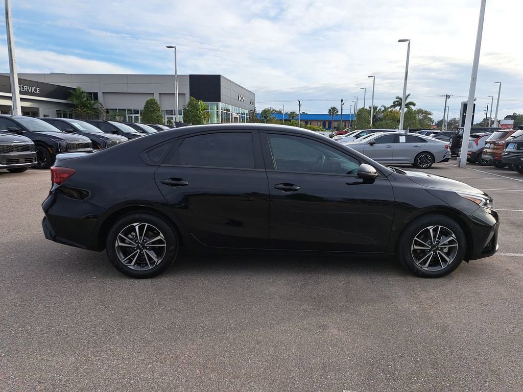 Used 2024 Kia Forte LXS w/ LXS Technology Package image 4