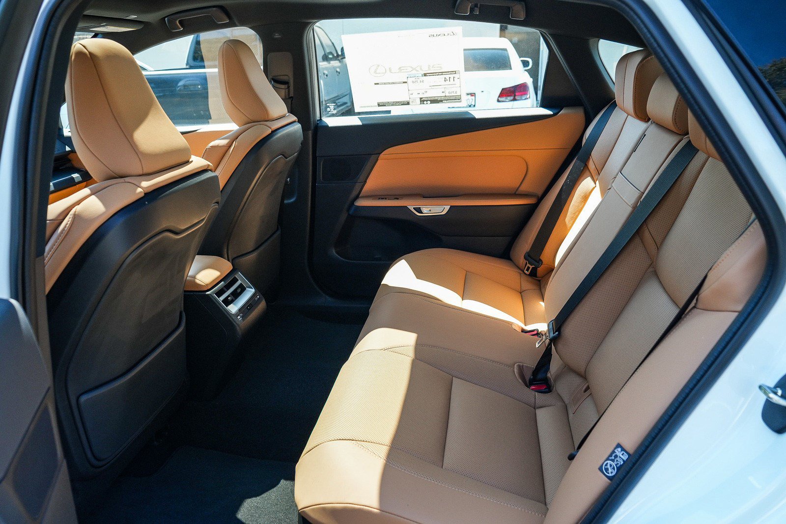New 2026 Lexus ES 500e AWD/4WD image 18