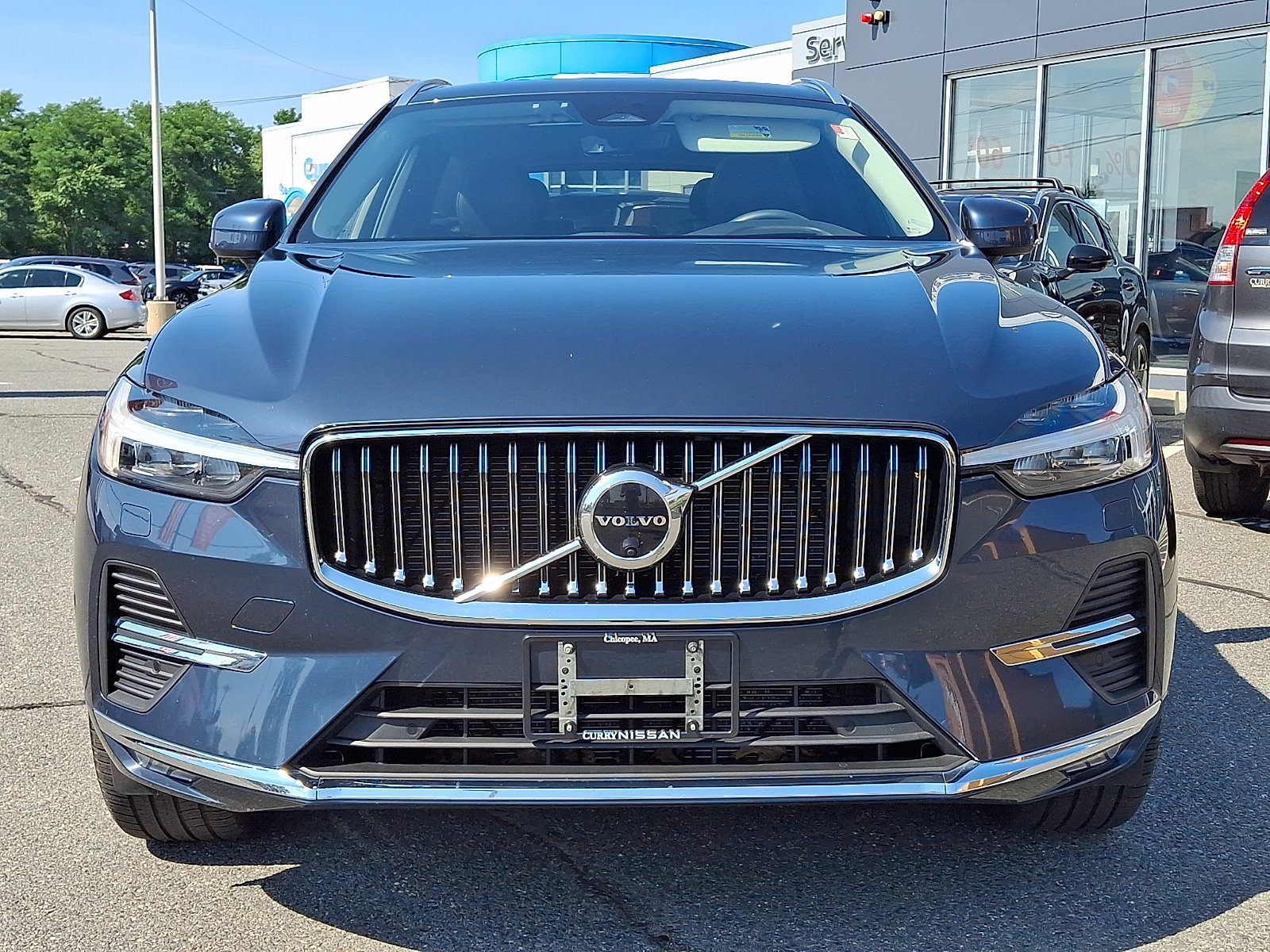 Used 2023 Volvo XC60 B5 Ultimate w/ Climate Package AWD/4WD image 2