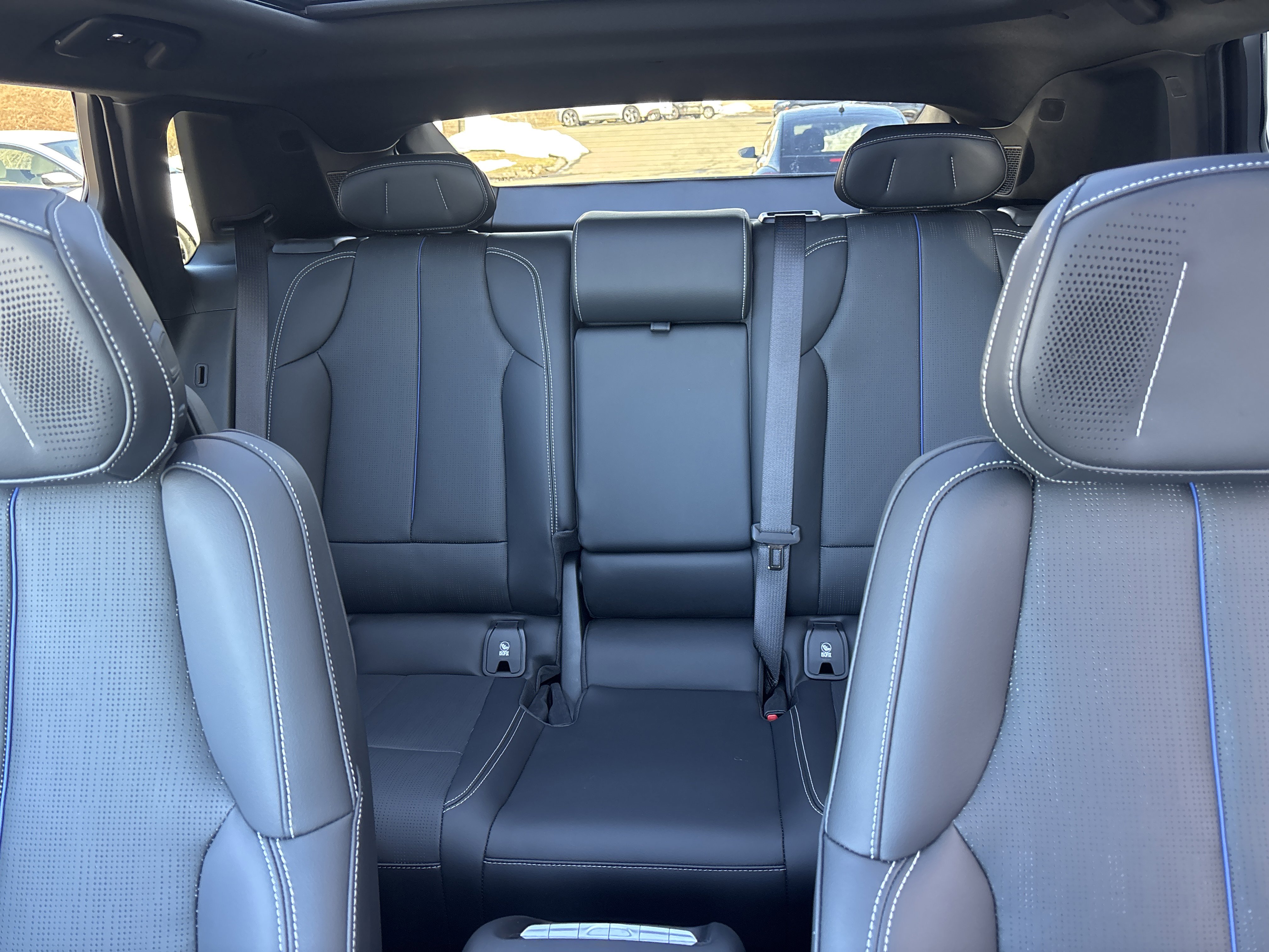 Used 2024 Cadillac Lyriq Luxury w/ LPO, Floor Liner Package image 32