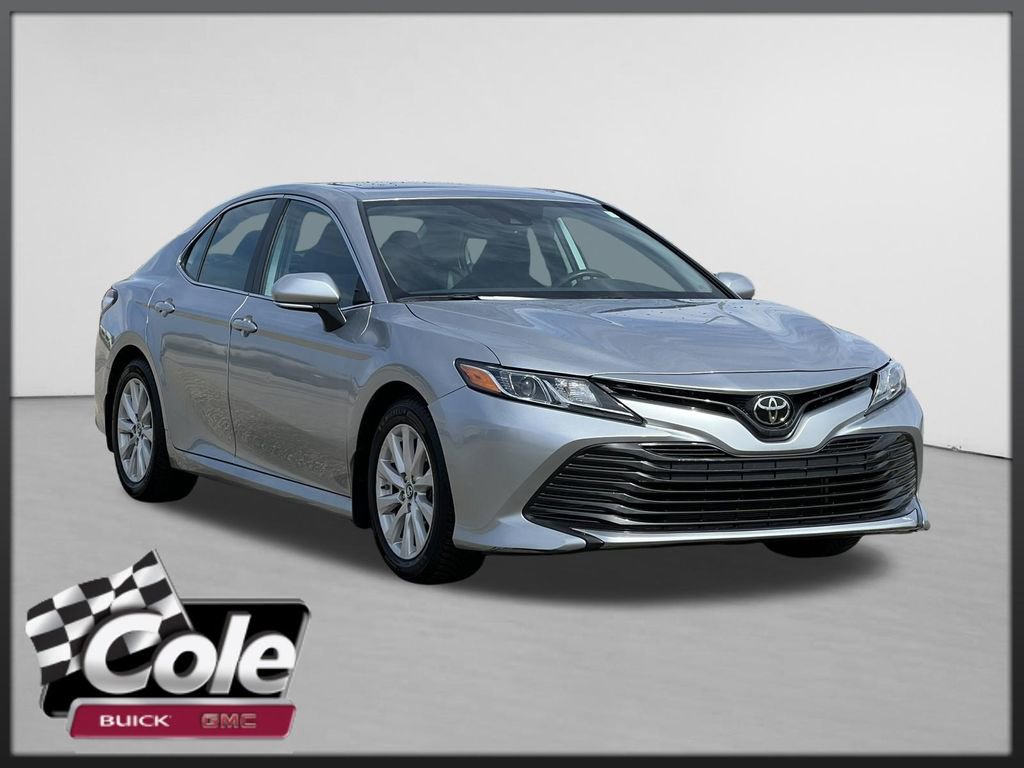 Used 2019 Toyota Camry LE w/ Convenience Package image 1