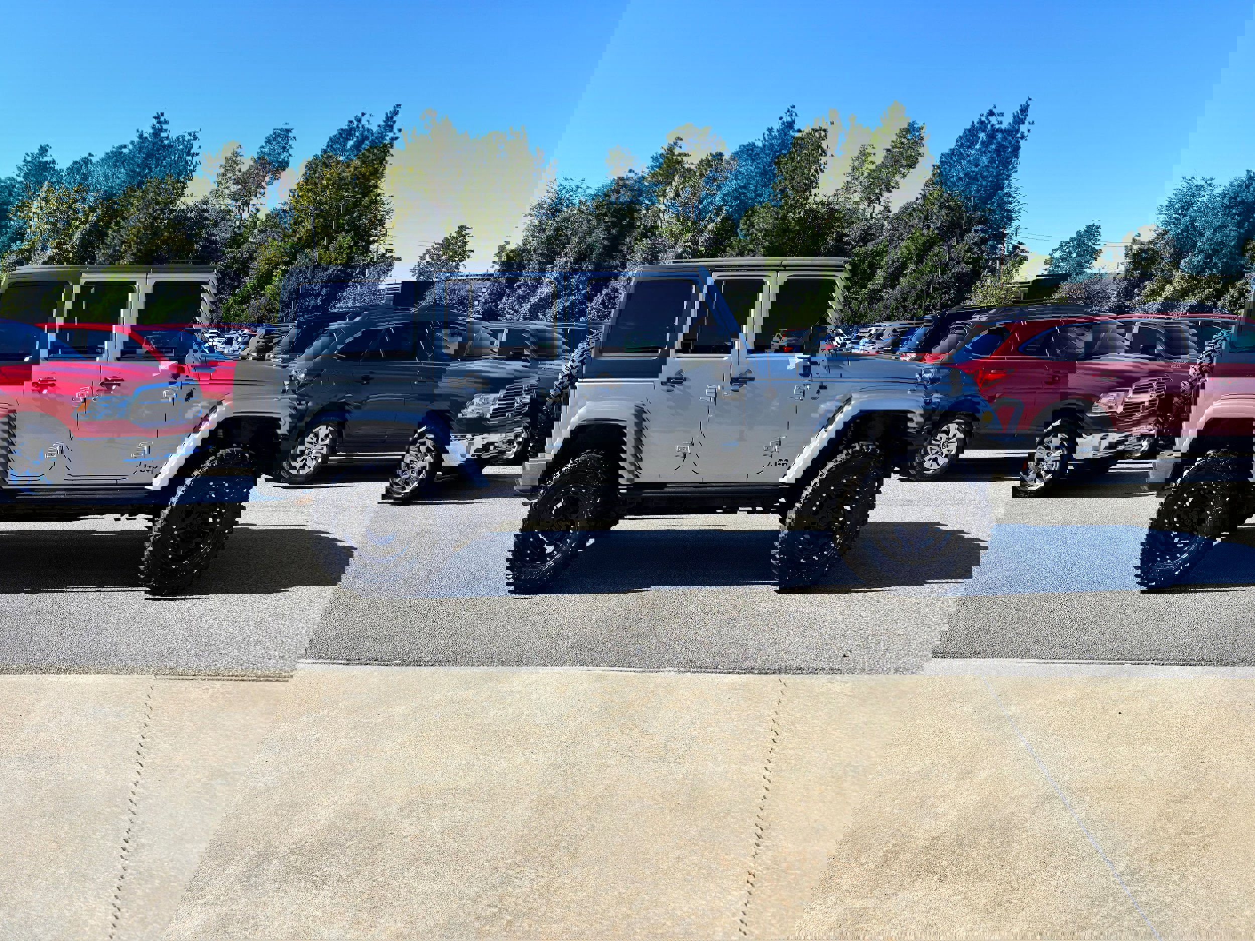 Used 2013 Jeep Wrangler Unlimited Sahara w/ Trailer Tow Group image 4