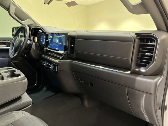 Used 2022 Chevrolet Silverado 1500 RST w/ Z71 Off-Road Package AWD/4WD image 25