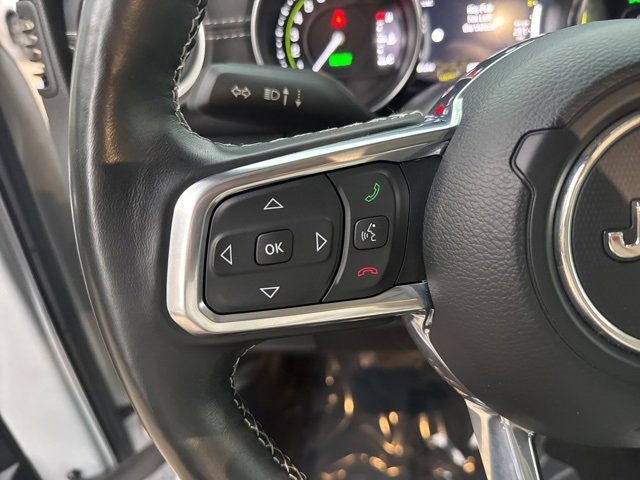 Used 2023 Jeep Wrangler Unlimited Sahara w/ Cold Weather Group image 17