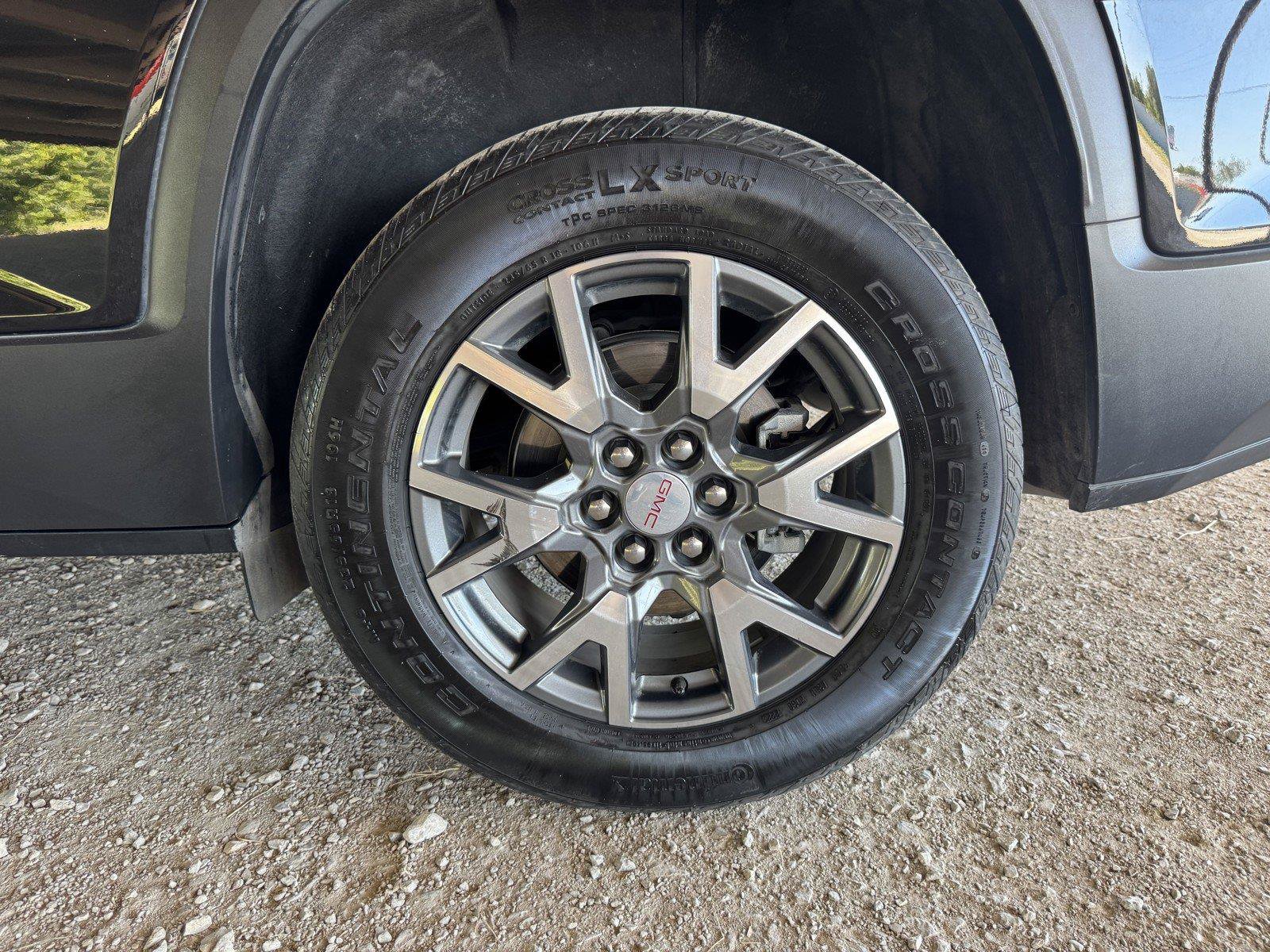 Used 2023 GMC Acadia SLT FWD image 50