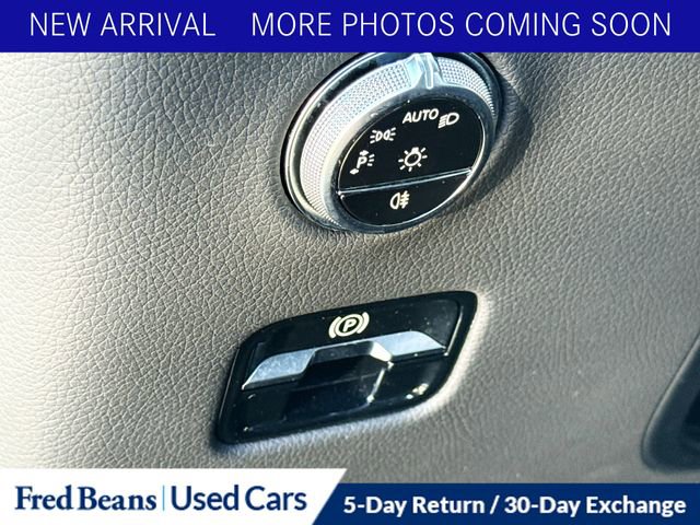 Used 2024 Mercedes-Benz GLC 300 4MATIC image 9