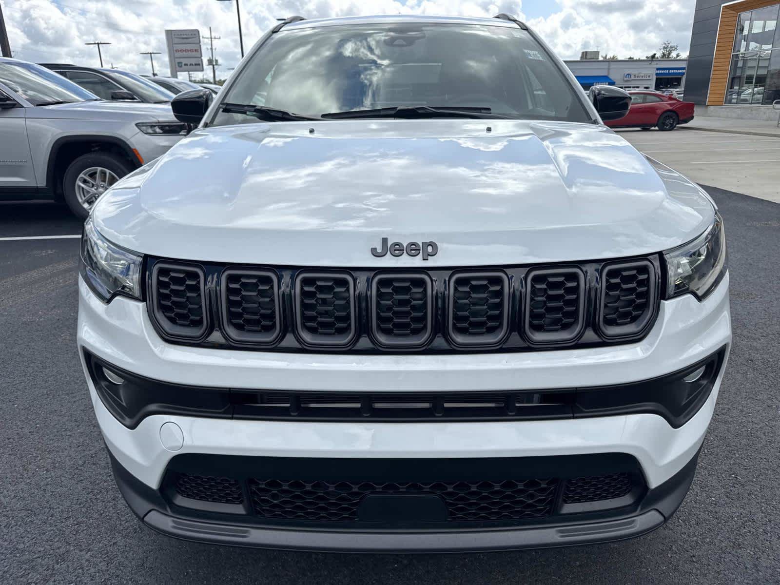 New 2026 Jeep Compass Latitude image 2