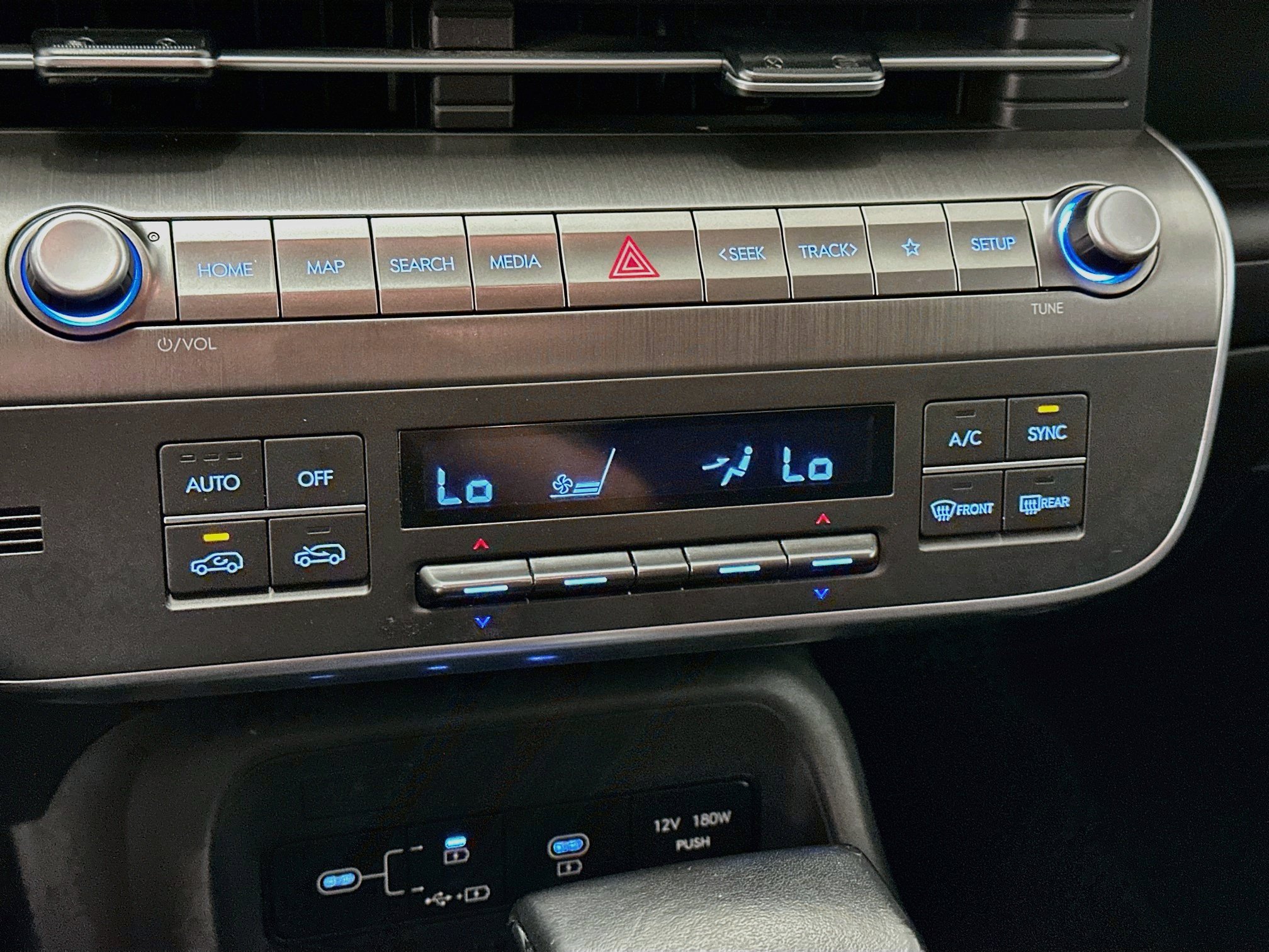 Used 2025 Hyundai Kona SEL AWD/4WD image 23