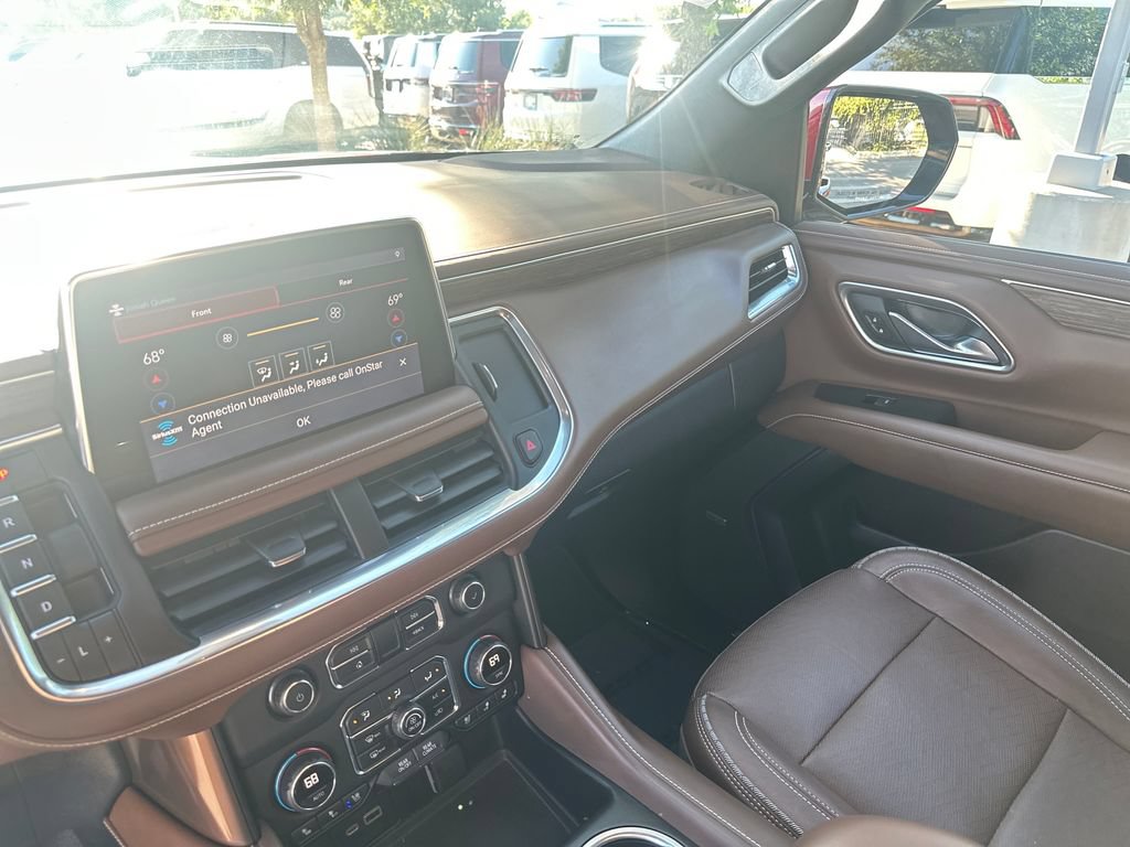 Used 2021 Chevrolet Tahoe High Country w/ Premium Package RWD image 23