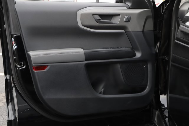 Used 2025 Ford Bronco Sport Badlands image 16