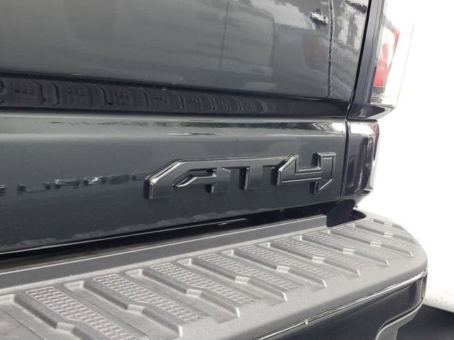 New 2026 GMC Sierra 2500 AT4 w/ Technology Package AWD/4WD image 9