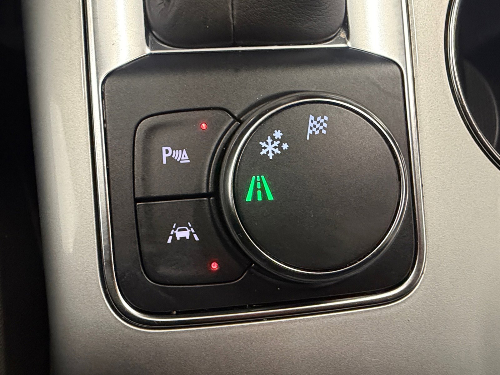 Used 2024 Chevrolet Blazer LT w/ Convenience Package FWD image 42