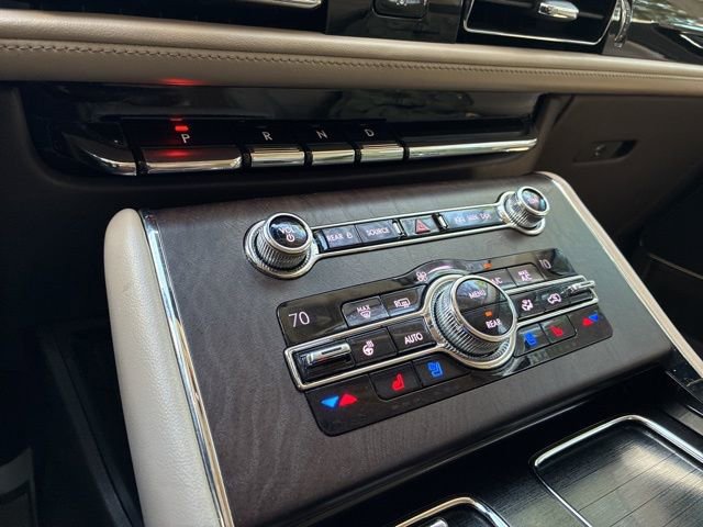 Used 2020 Lincoln Aviator Reserve w/ Elements Package Plus AWD/4WD image 32