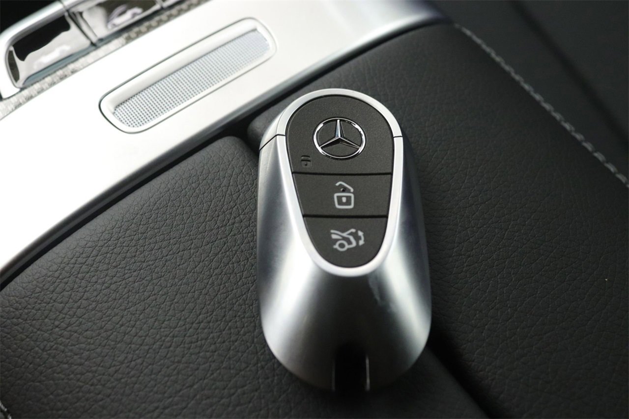 New 2026 Mercedes-Benz CLE 300 4MATIC Cabriolet image 14