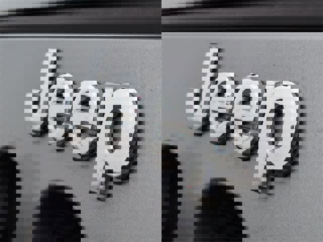 Used 2014 Jeep Wrangler Freedom Edition image 12