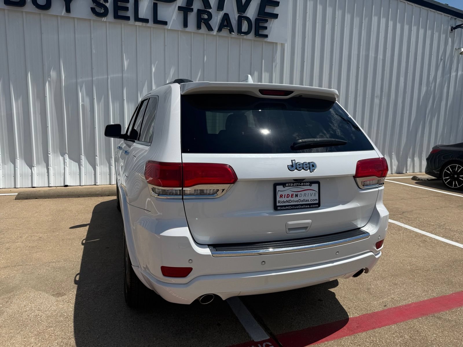 Used 2020 Jeep Grand Cherokee Overland RWD image 5