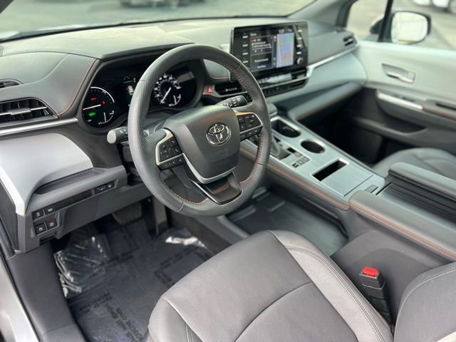 Used 2024 Toyota Sienna XSE image 13
