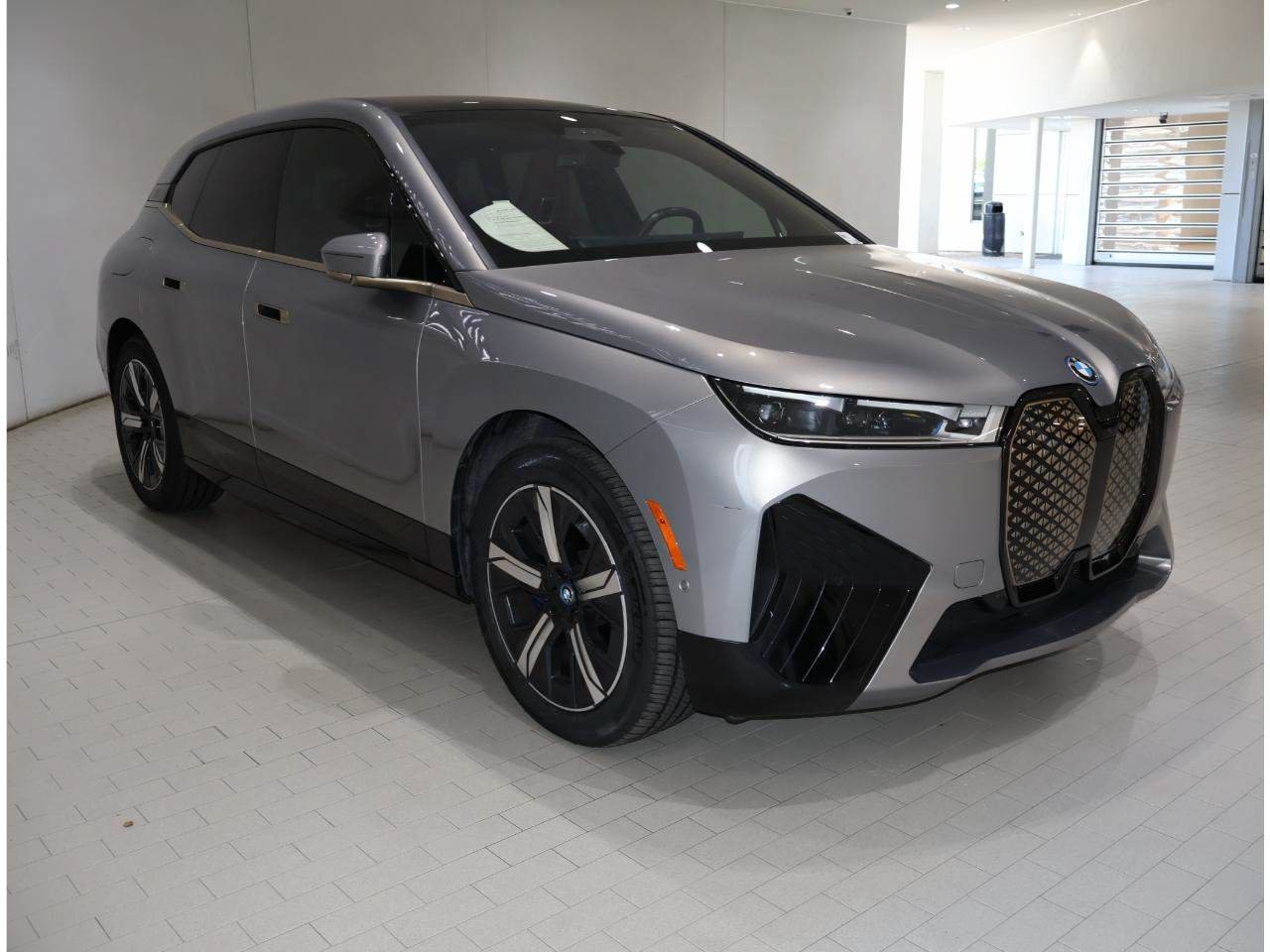 Certified 2024 BMW iX xDrive50 w/ Premium Package AWD/4WD image 7