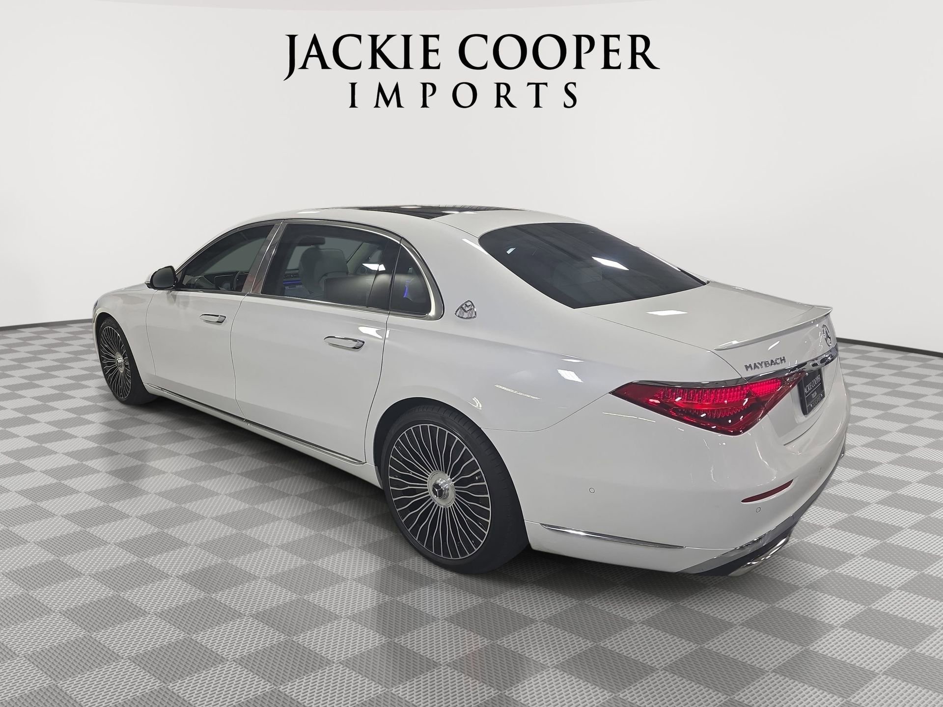 Used 2025 Mercedes-Benz Maybach S 580 4MATIC image 7