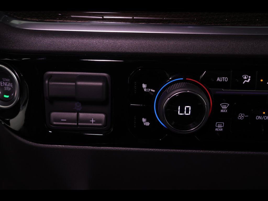 Used 2025 Chevrolet Silverado 1500 LT Trail Boss w/ Dark Appearance Package image 25