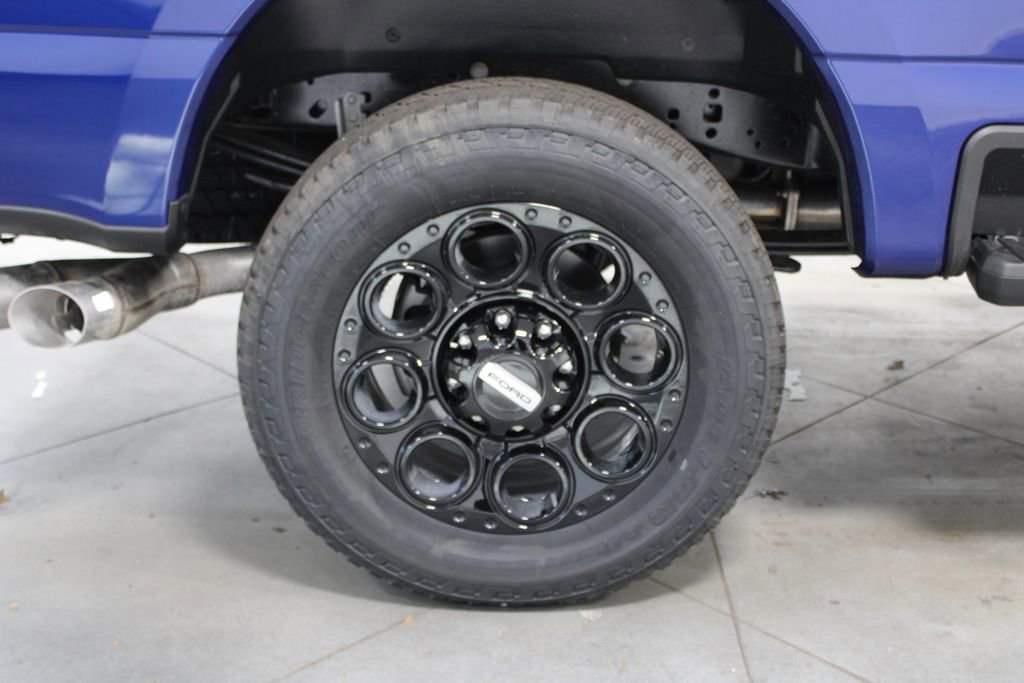 New 2026 Ford F250 Lariat w/ Black Appearance Package image 12