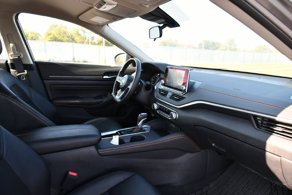 Used 2022 Nissan Altima 2.5 SR FWD image 30