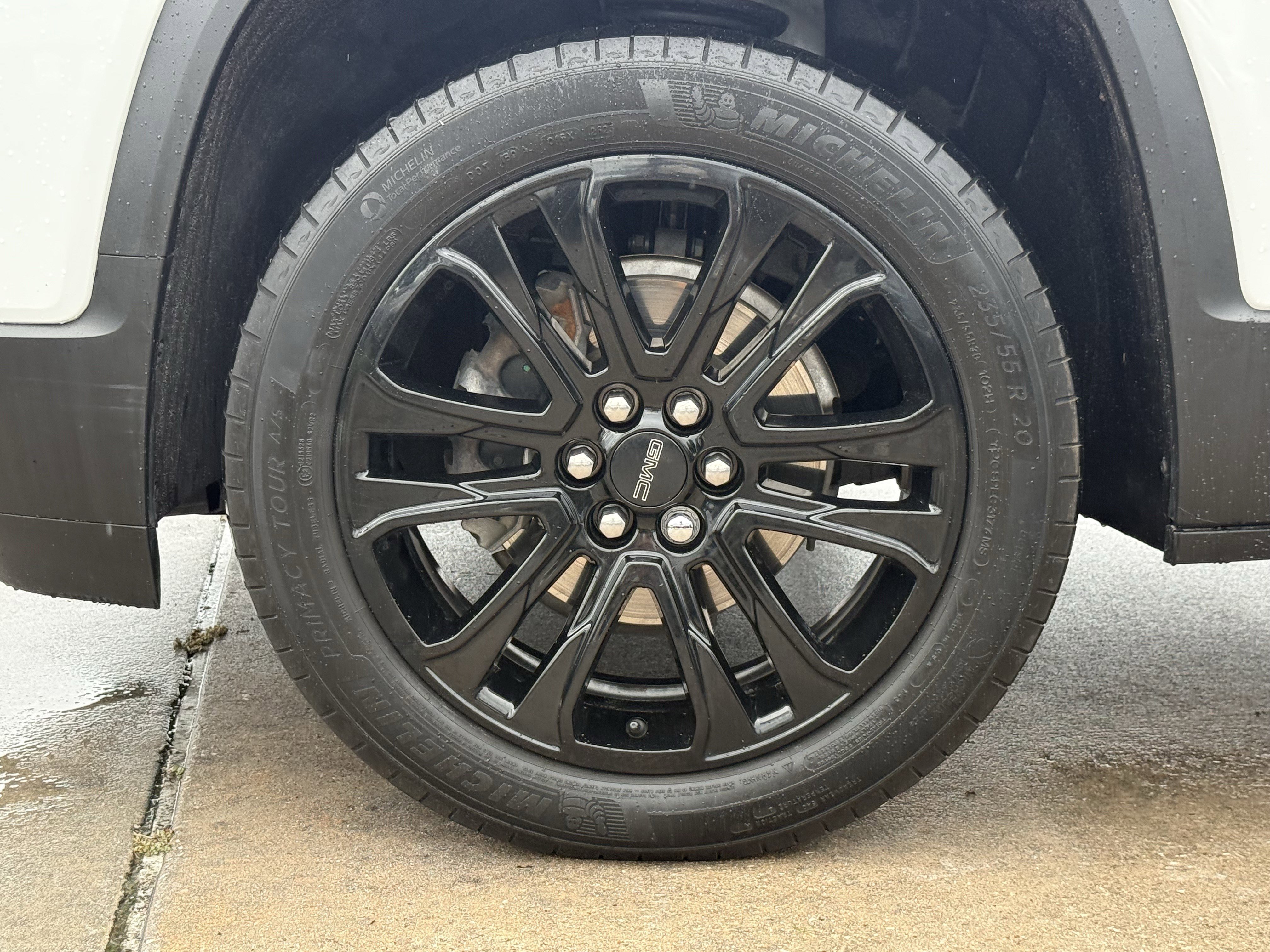 Used 2023 GMC Acadia SLE w/ Elevation Edition FWD image 12