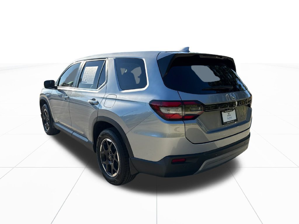 Certified 2025 Honda Pilot EX-L image 6