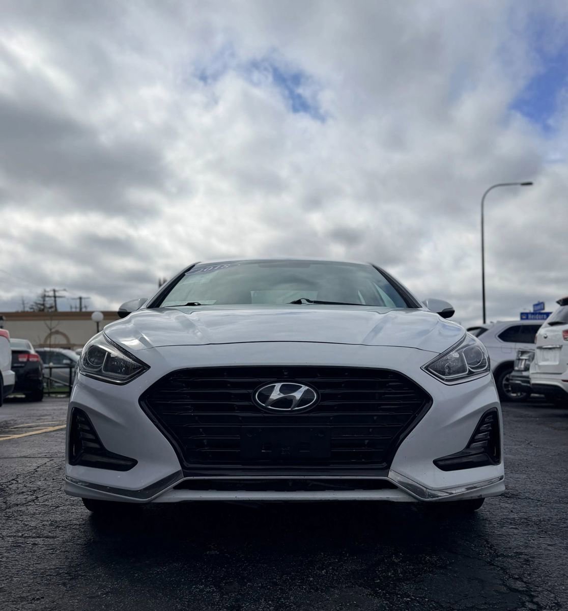 Used 2018 Hyundai Sonata SEL FWD image 2
