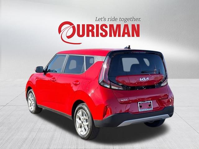 Certified 2025 Kia Soul LX w/ LX Technology Package image 4