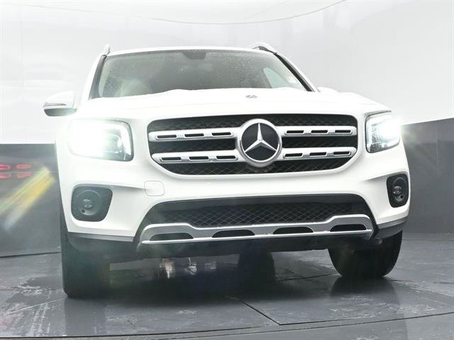 Used 2023 Mercedes-Benz GLB 250 w/ Premium Package image 26