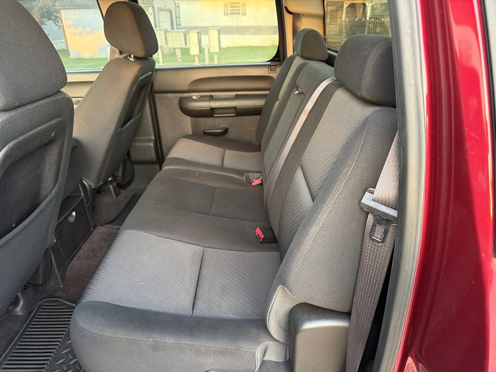 Used 2014 Chevrolet Silverado 2500 LT w/ Custom Sport Truck Package AWD/4WD image 28