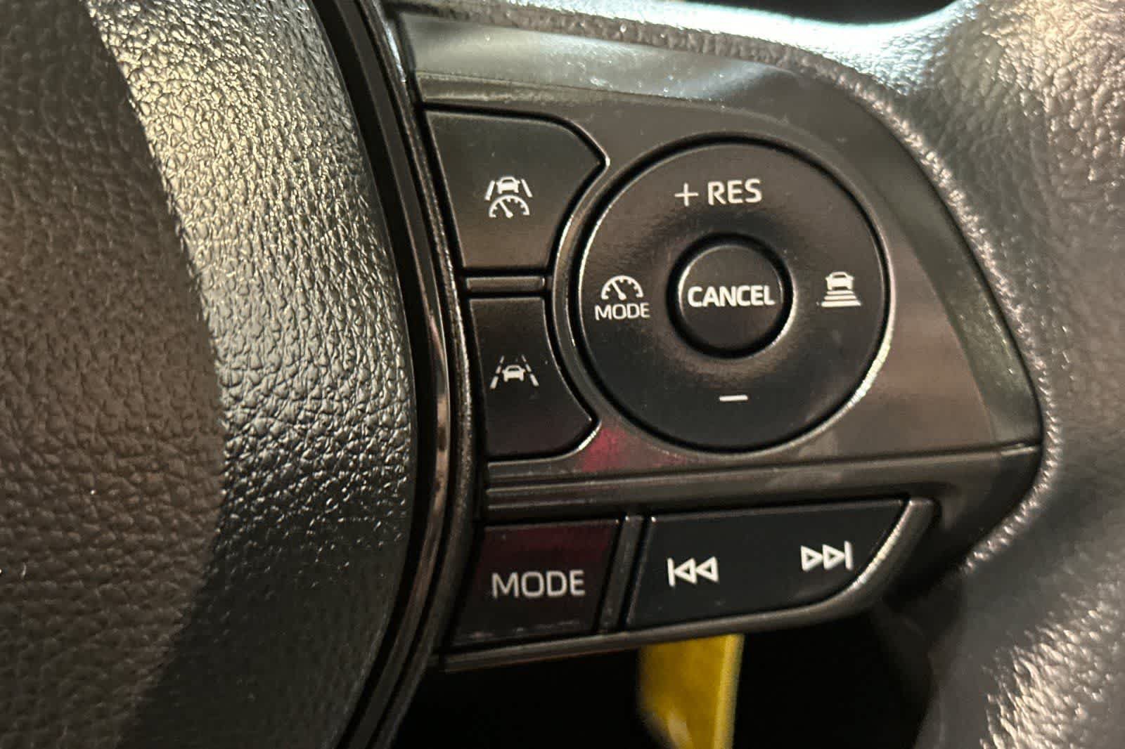 Used 2026 Toyota Corolla LE FWD image 26