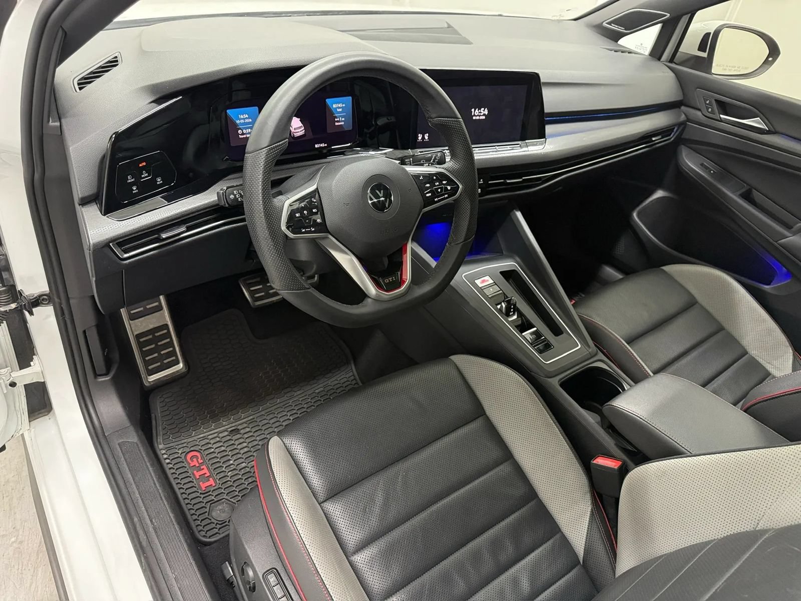 Used 2022 Volkswagen GTI SE w/ SE Leather Package FWD image 11