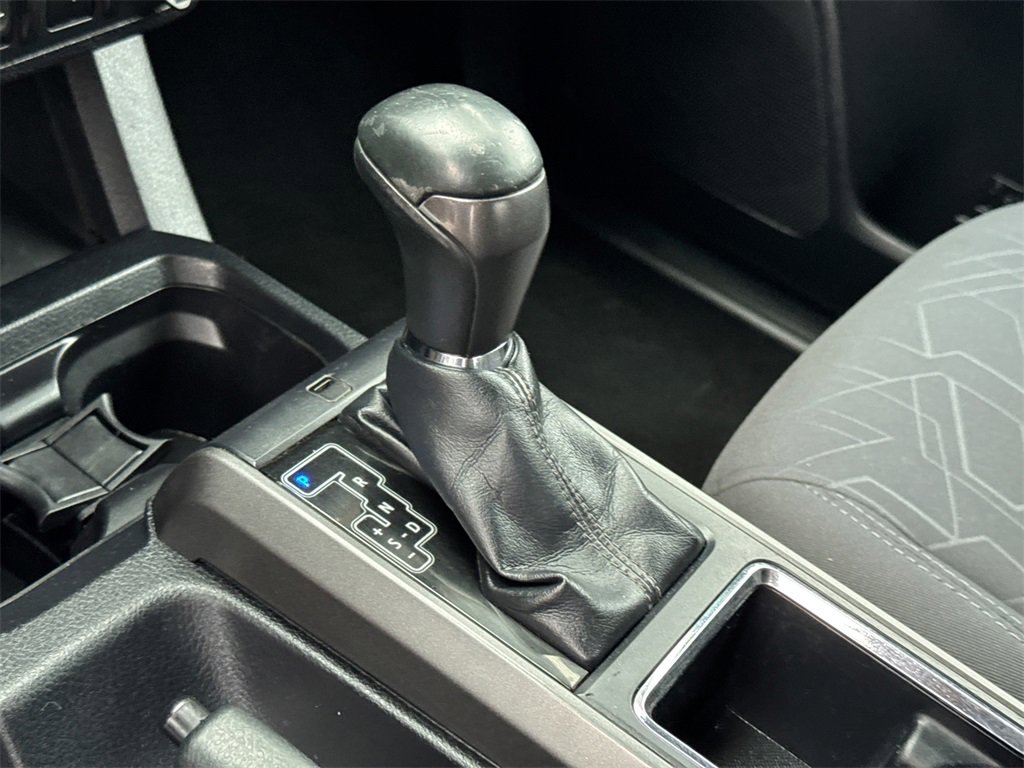 Used 2017 Toyota Tacoma TRD Off-Road image 25