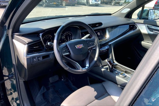 Used 2024 Cadillac XT6 Premium Luxury AWD/4WD image 14