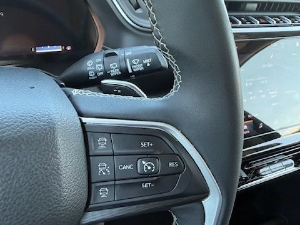 Used 2023 Jeep Grand Cherokee L Laredo AWD/4WD image 39