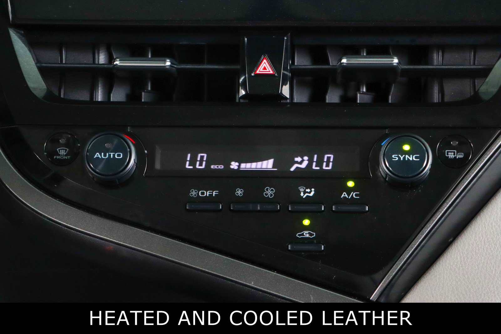 Used 2022 Toyota Camry XLE w/ Navigation Package image 20