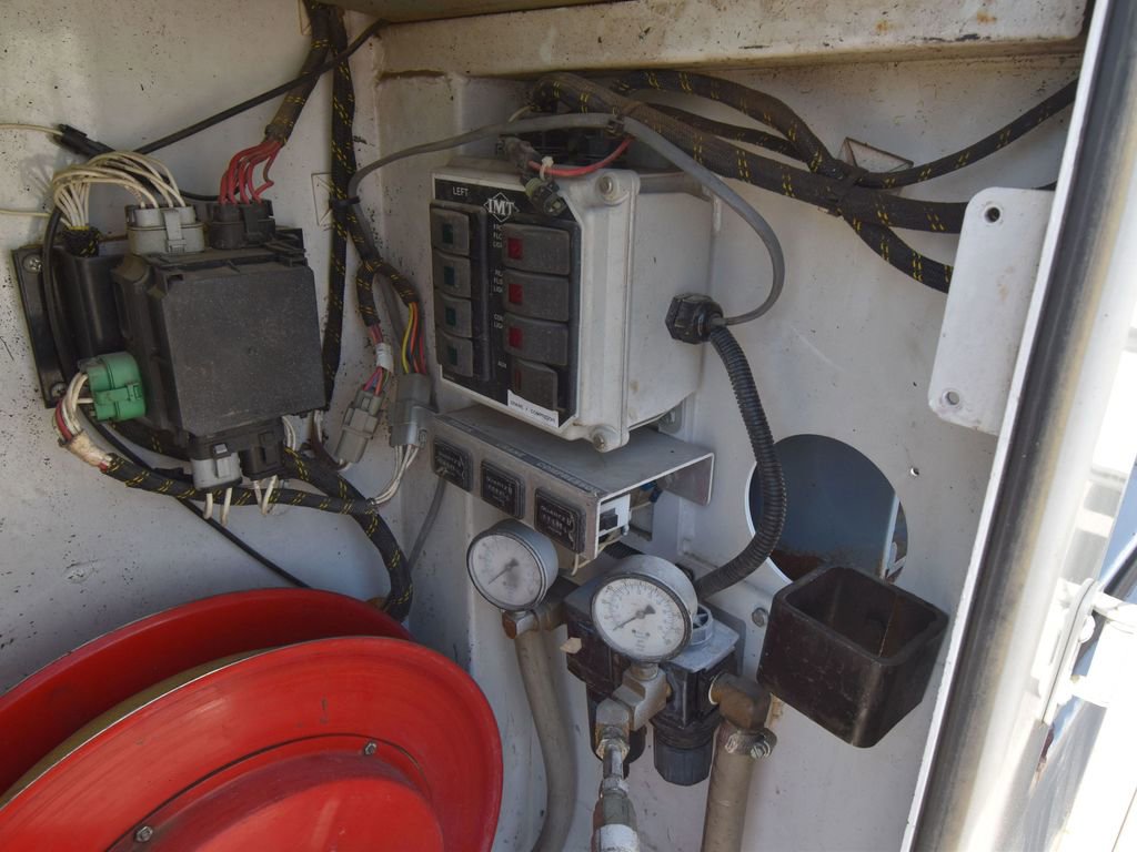 Used 2014 Ford F550 4x4 Regular Cab Super Duty image 60