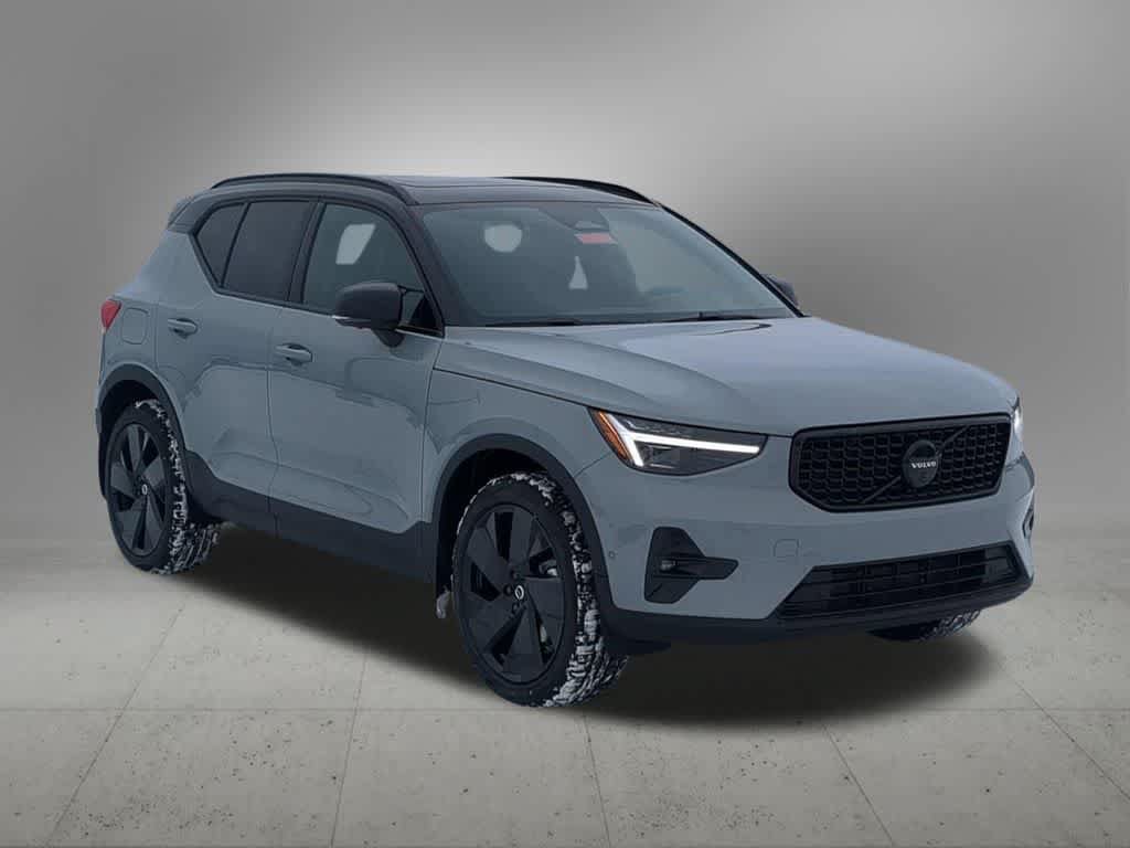 Used 2026 Volvo XC40 B5 Ultra w/ Protection Package Premier AWD/4WD image 8
