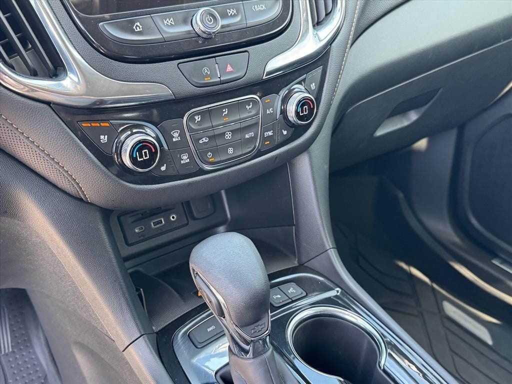 Used 2022 Chevrolet Equinox Premier AWD/4WD image 22