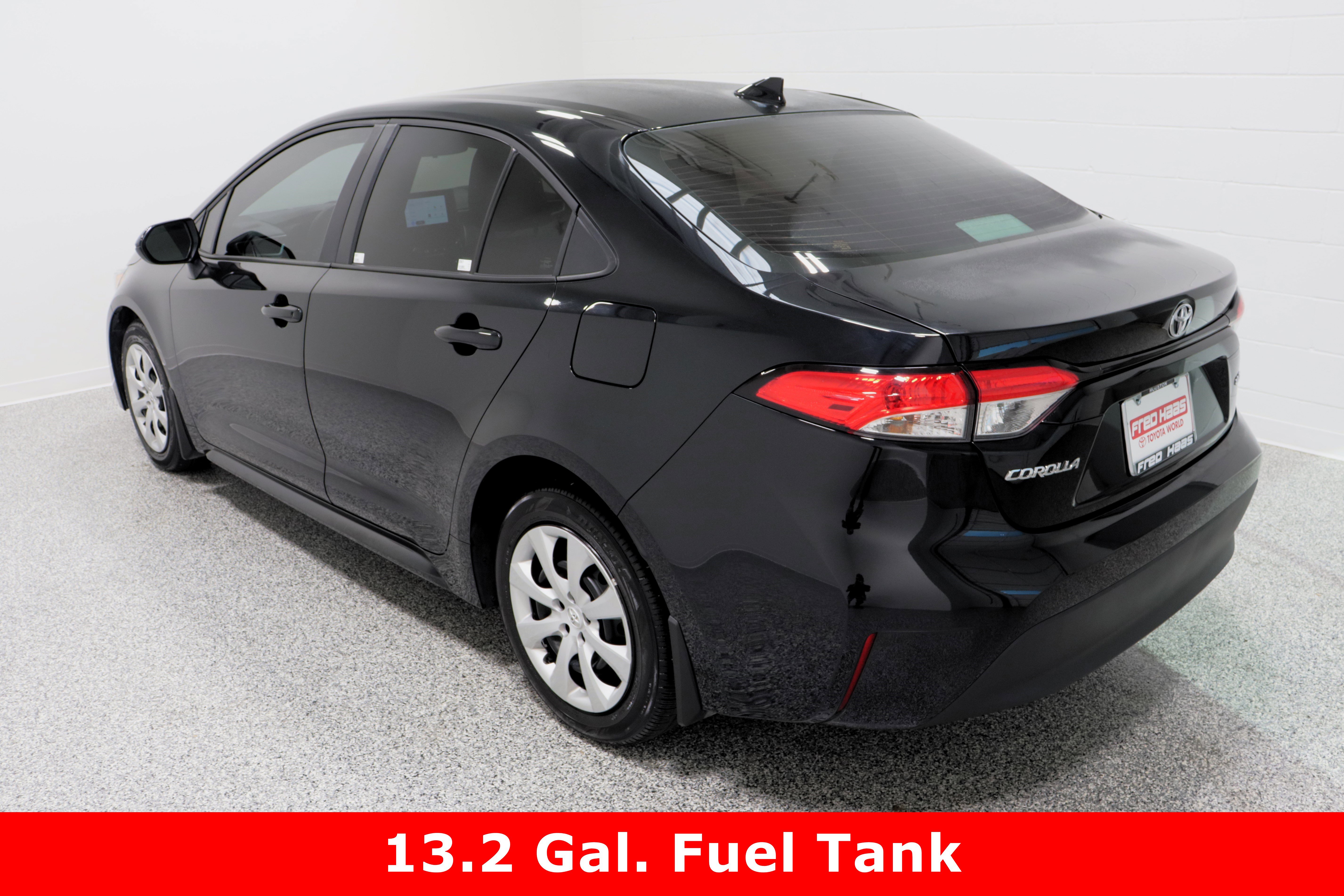 Used 2025 Toyota Corolla LE image 9