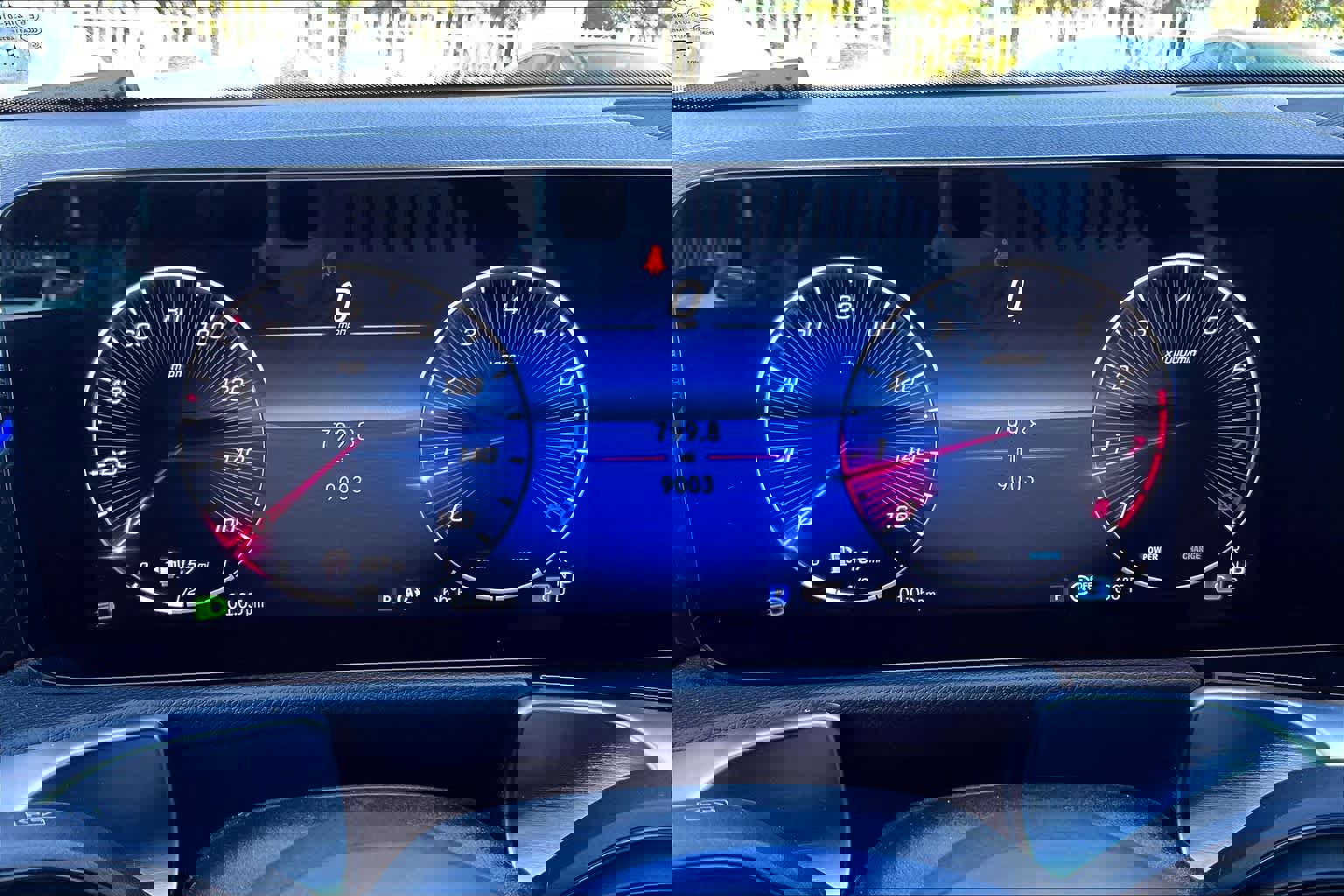 Used 2025 Mercedes-Benz GLB 250 GLB 250 image 26