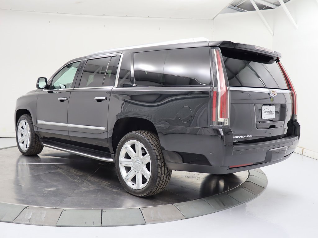 Used 2020 Cadillac Escalade ESV Premium Luxury image 3