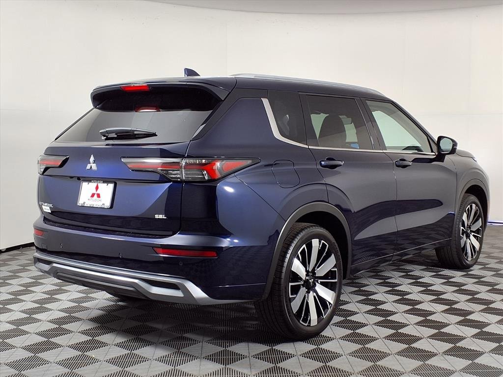 New 2025 Mitsubishi Outlander SEL image 28